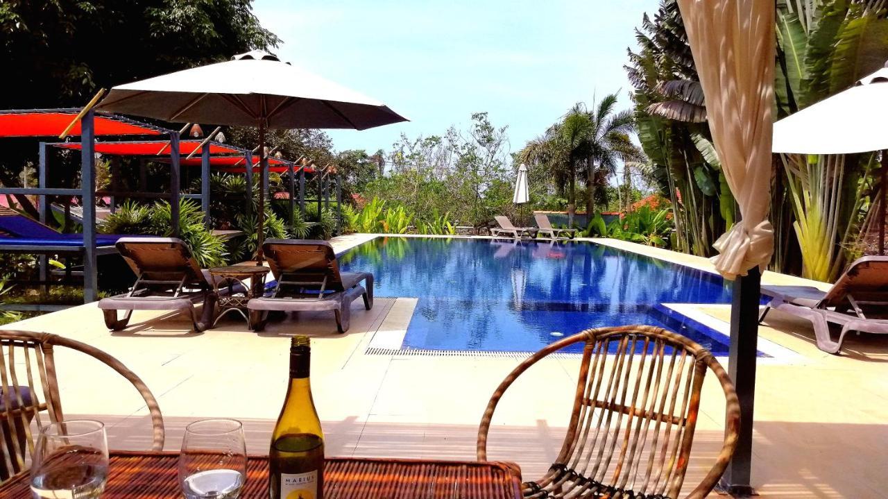 Q Bungalows Kep Bagian luar foto